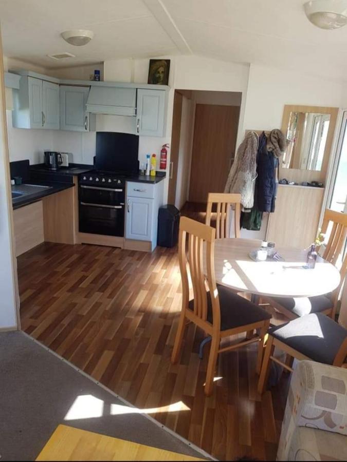 Private Caravan Situated At Parkdean Holiday Resort St Margaret'S At Cliffe Number 18 المظهر الخارجي الصورة