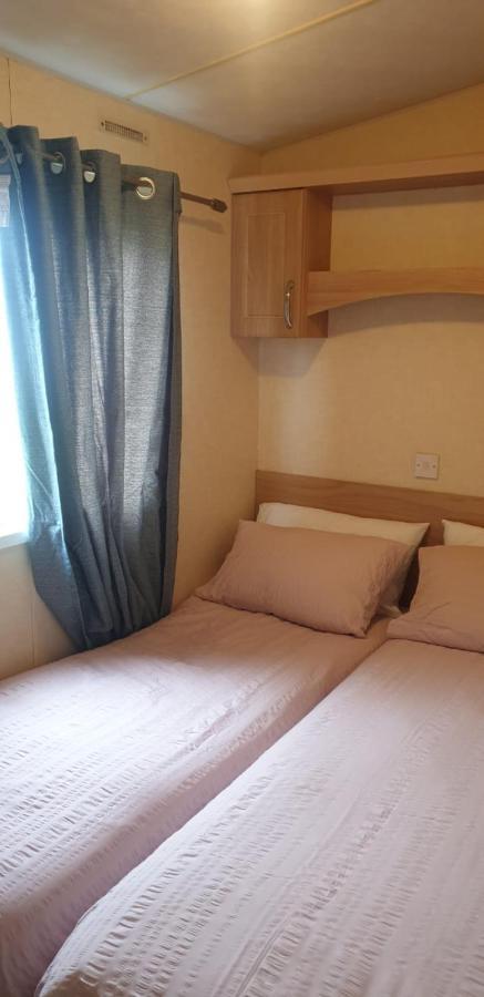 Private Caravan Situated At Parkdean Holiday Resort St Margaret'S At Cliffe Number 18 المظهر الخارجي الصورة