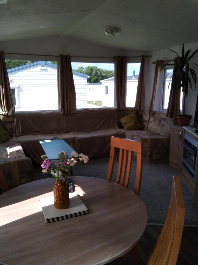 Private Caravan Situated At Parkdean Holiday Resort St Margaret'S At Cliffe Number 18 المظهر الخارجي الصورة