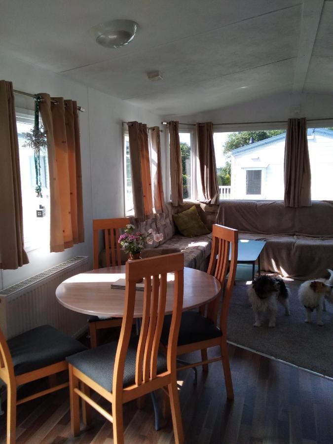 Private Caravan Situated At Parkdean Holiday Resort St Margaret'S At Cliffe Number 18 المظهر الخارجي الصورة